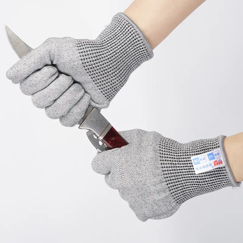 Cut resistant gloves